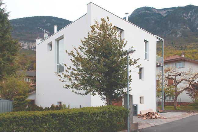 Ambach Residence, Egna, 2009